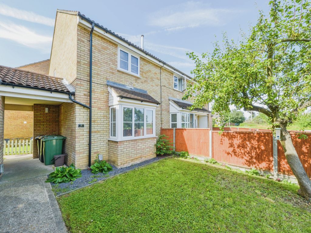 2 bed detached house for sale in Grasmere Road, Biggleswade