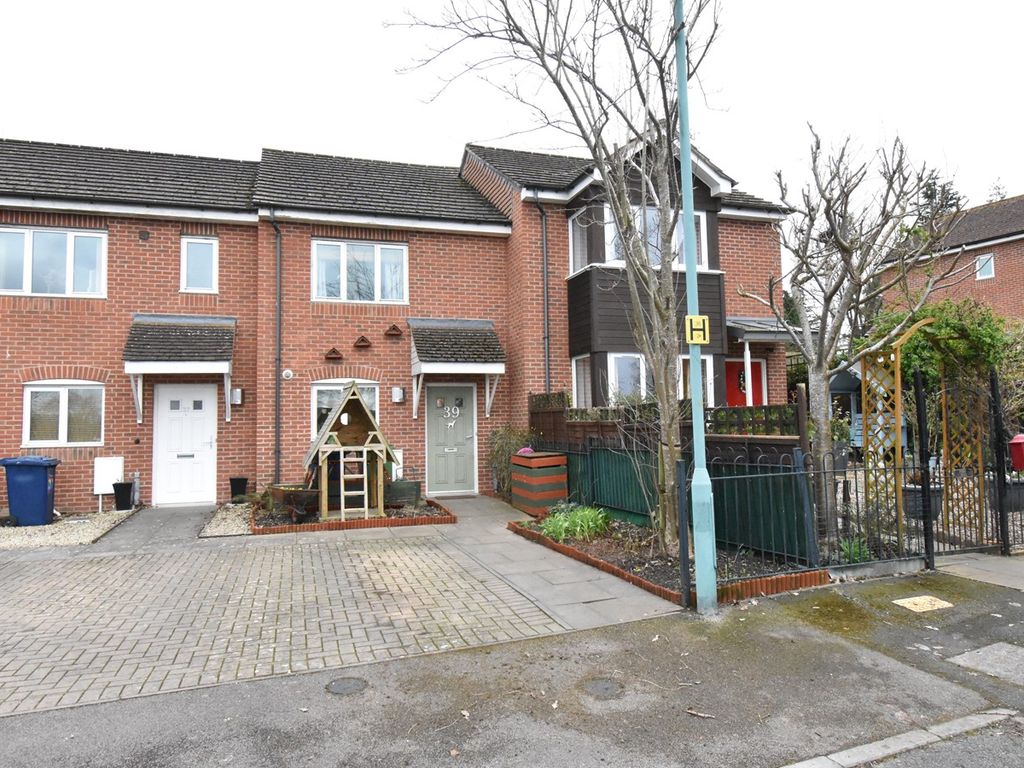 2 bed terraced house for sale in Abbey View, Tewkesbury GL20 Zoopla