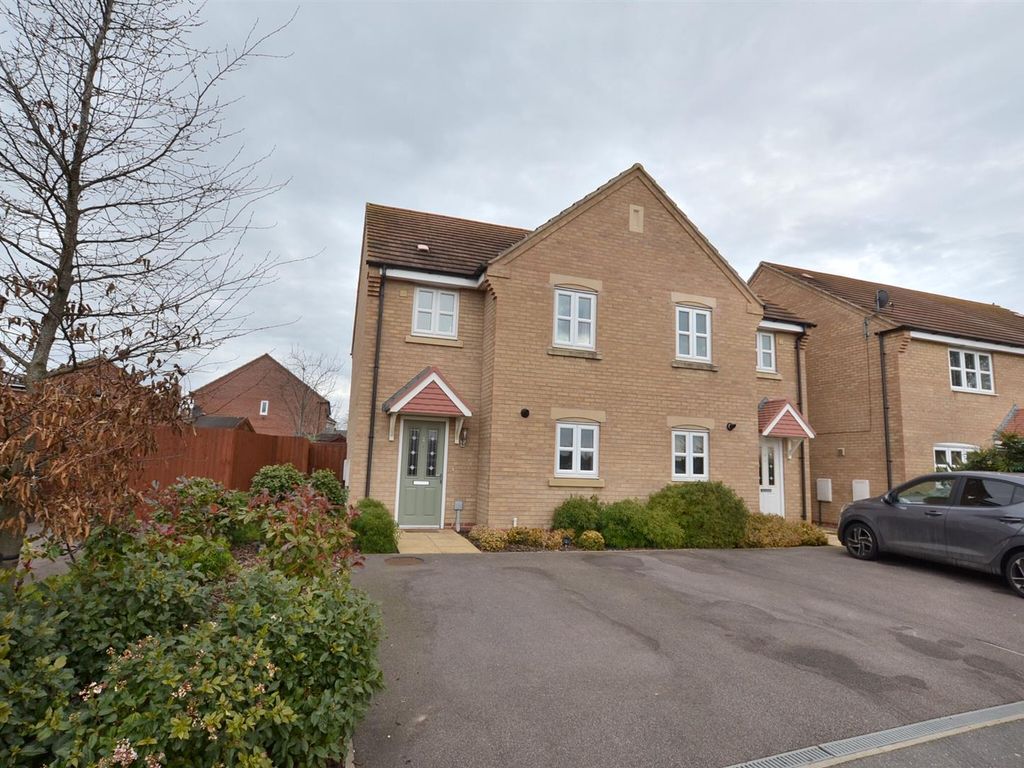 3 bed semidetached house for sale in Highreeds End, Sileby
