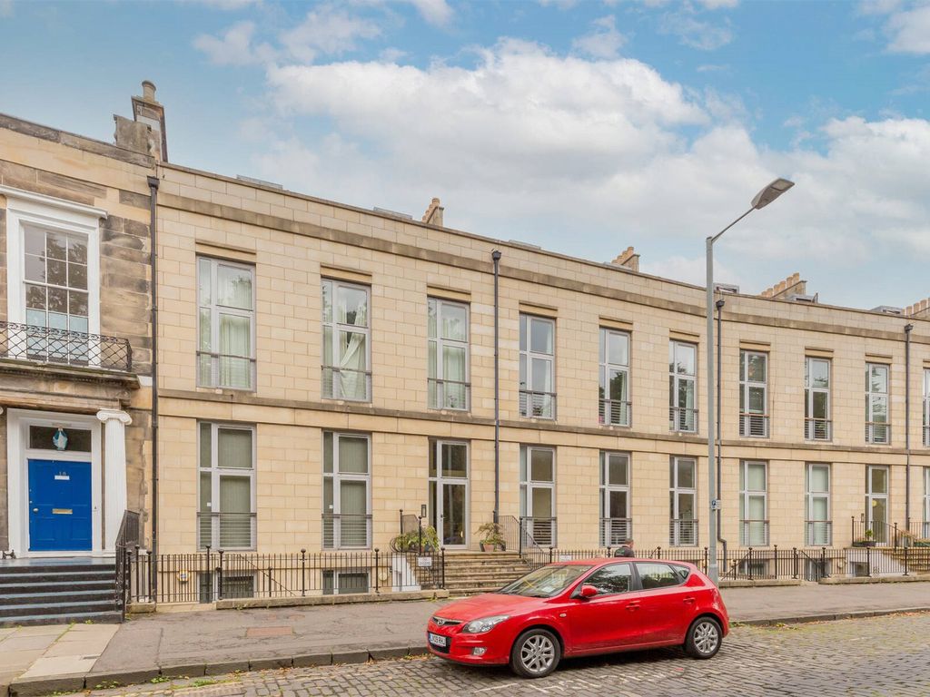 3 bed flat for sale in Hopetoun Crescent, Bellevue, Edinburgh EH7 Zoopla