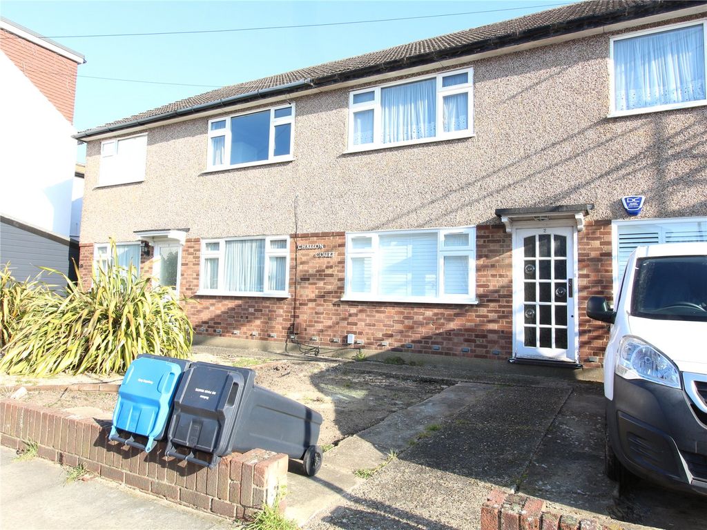 2 bed for sale in Churchbury Lane, Enfield, Middlesex EN1