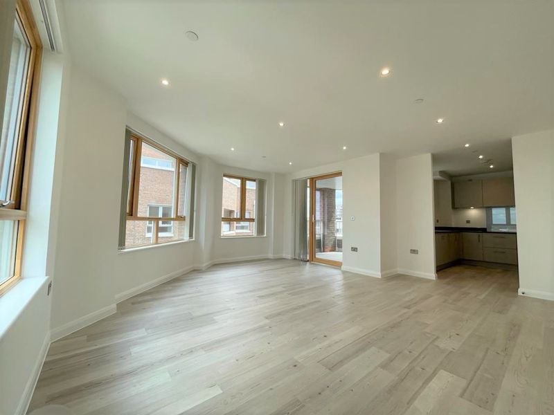 3 bed flat to rent in Barking Riverside, Rodman House IG11, £1,850 pcm