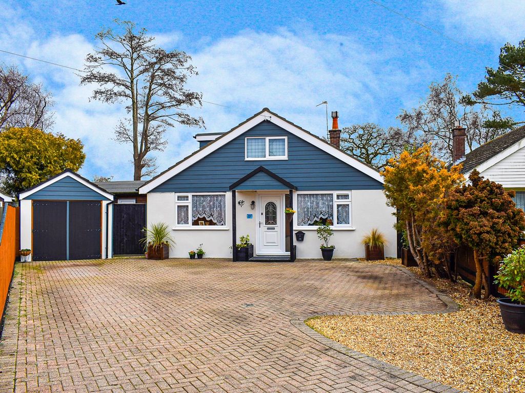 5 bed detached house for sale in Gordon Way, Burton, Christchurch BH23 Zoopla