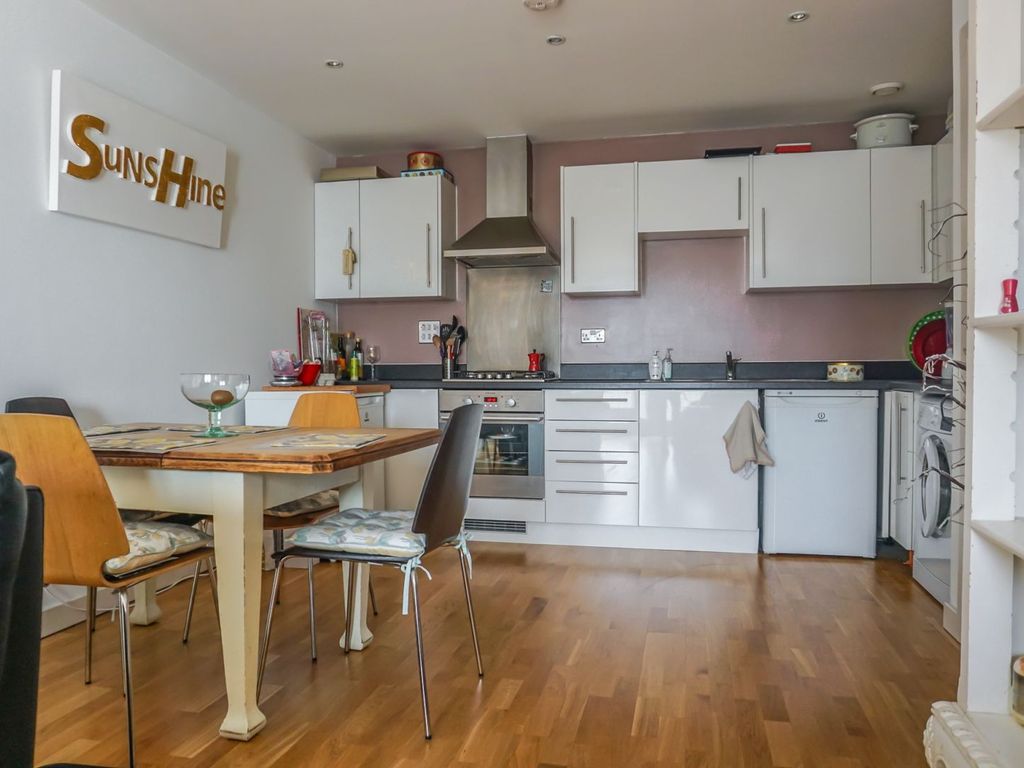 Castle Lane, Bedford MK40  