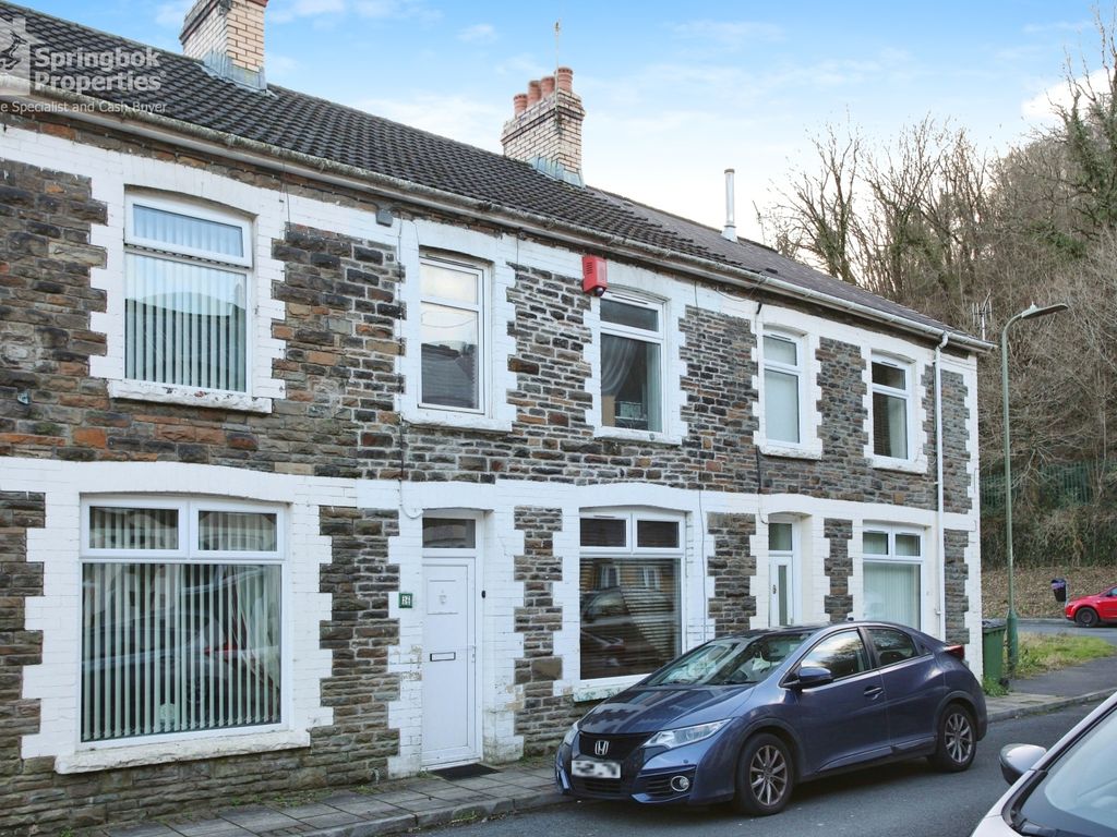 3 bed terraced house for sale in Oakfield Street, Llanbradach
