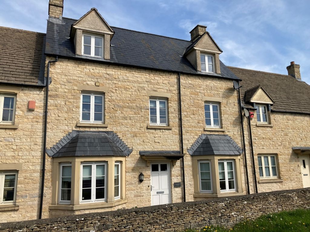 4 bed flat to rent in Blackberry, London Road, Cirencester GL7 Zoopla