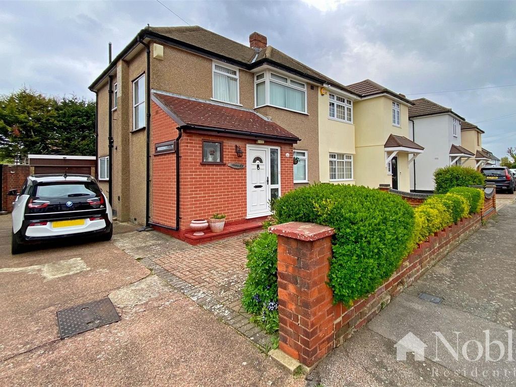 3 bed semidetached house for sale in Eyhurst Avenue, Elm Park