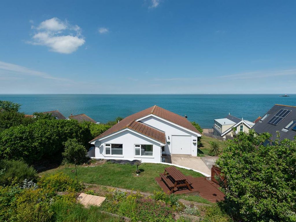 3 bed detached bungalow for sale in Western Esplanade, Herne Bay CT6, £