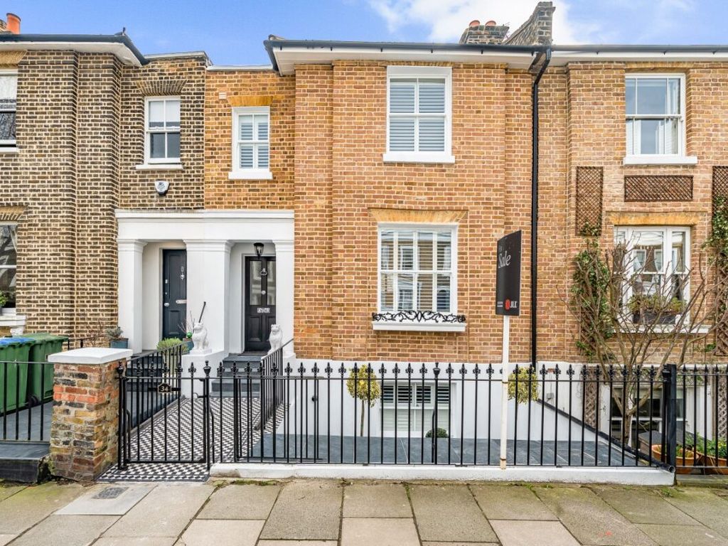 3 bed terraced house for sale in Guildford Grove, London SE10, £