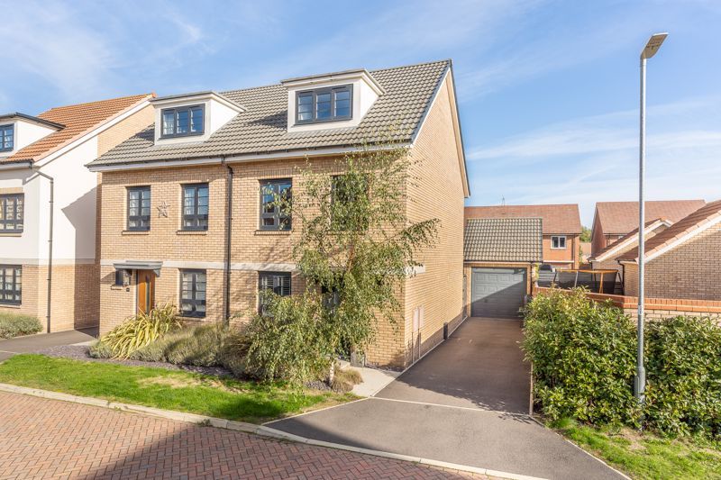 3 bed property for sale in Barley Bank Meadow, Leegomery, Telford TF1