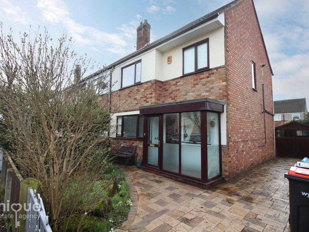 3 bed end terrace house for sale in Whinfield Avenue, Fleetwood FY7, £