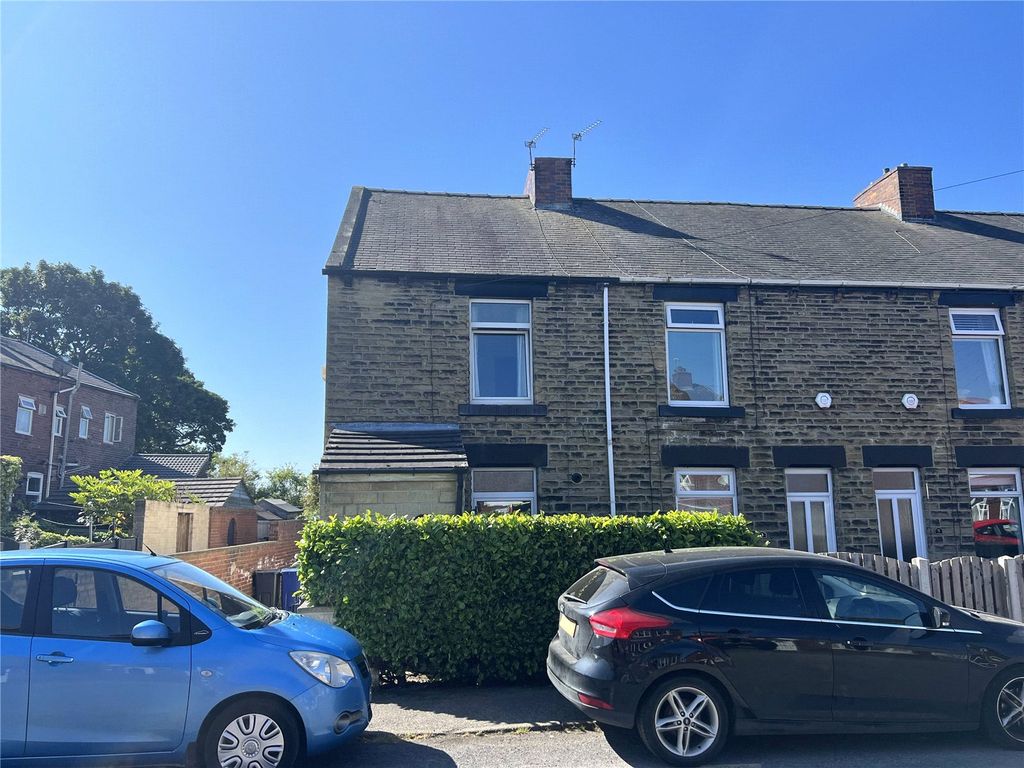 3 bed end terrace house for sale in Howard Street, Darfield, Barnsley