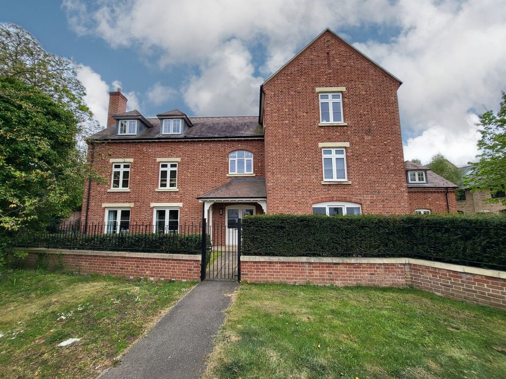 2 bed flat for sale in Baker Close, Brampton, Huntingdon PE28 Zoopla