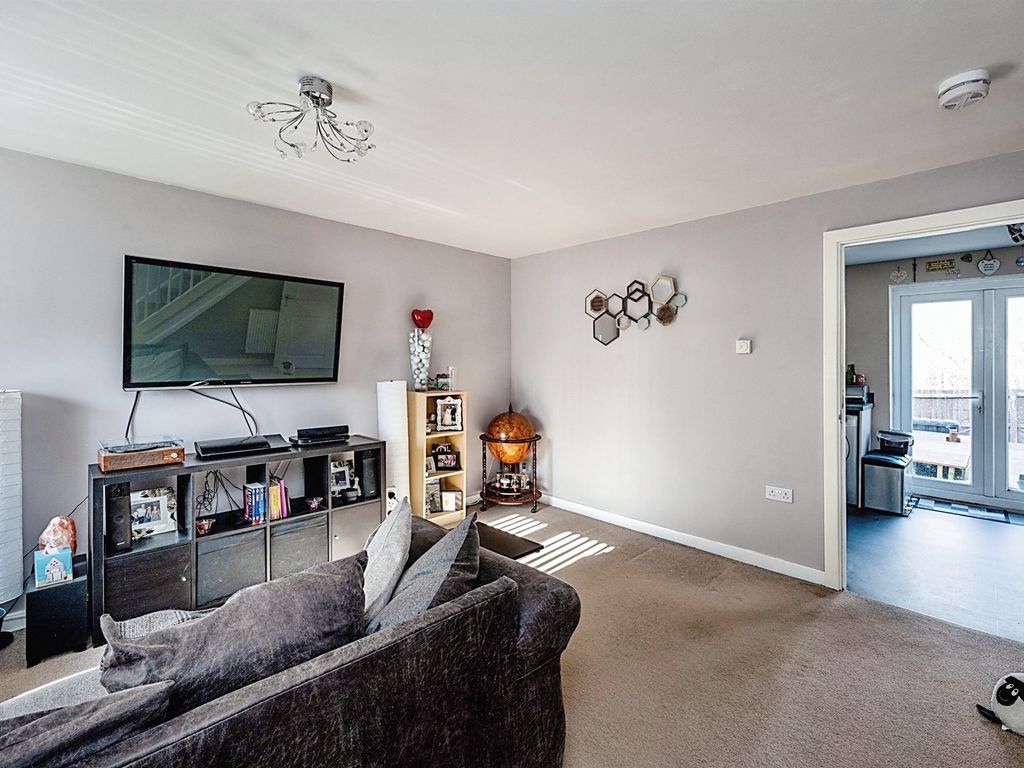 3 bed semidetached house for sale in Clos Tyn Y Coed, Sarn, Bridgend