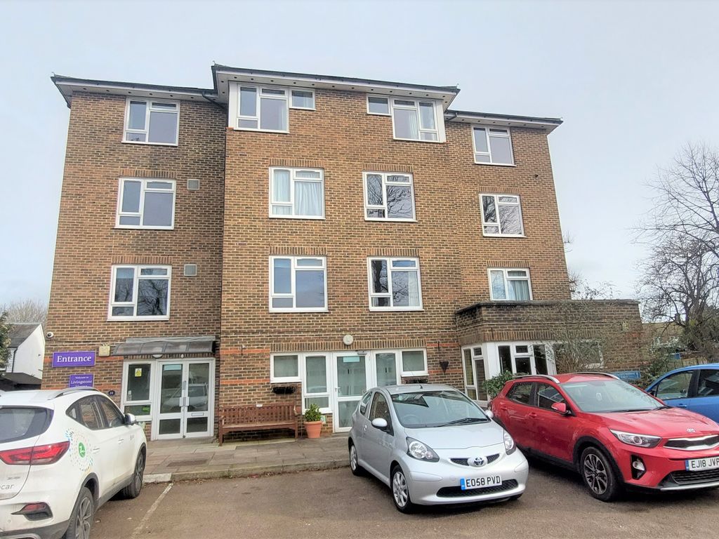 1 bed detached house to rent in Potter Street, Harlow CM17, £480 pcm