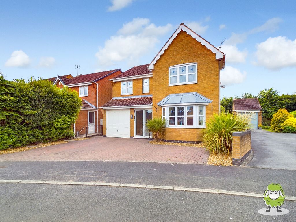 4 bed detached house for sale in 12 Kynance Close, South Normanton