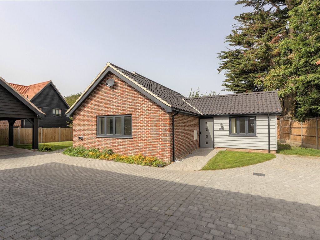 New home, 3 bed bungalow for sale in Alia Way, Church Road, North