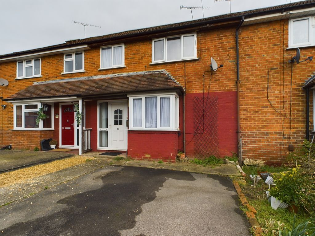 3 bed terraced house for sale in Stone Street, Reading RG30, £360,000