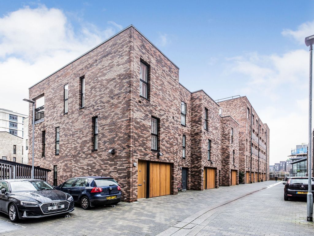 2 bed flat for sale in 27 Lockgate Mews, Manchester M4 Zoopla