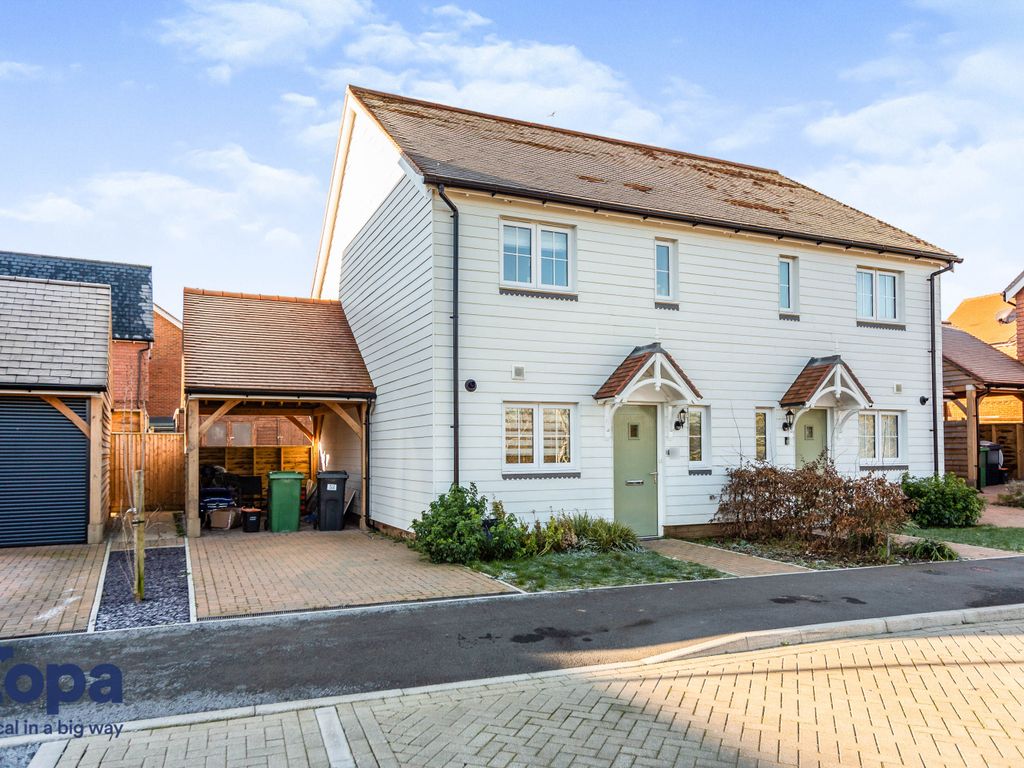 2 bed semidetached house for sale in Cranford Road, Allington