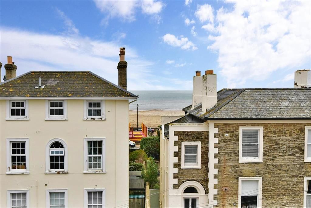 2 bed flat for sale in The Strand, Ryde, Isle Of Wight PO33 Zoopla