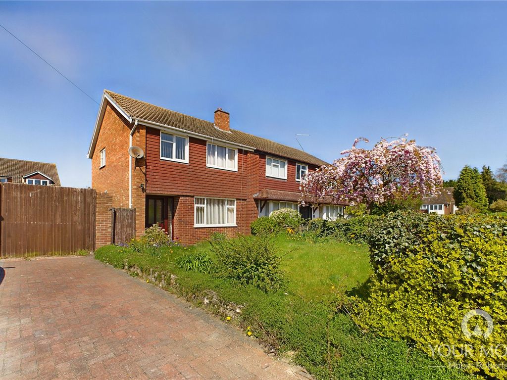 3 bed semidetached house for sale in Falcutt Way, Kingsthorpe