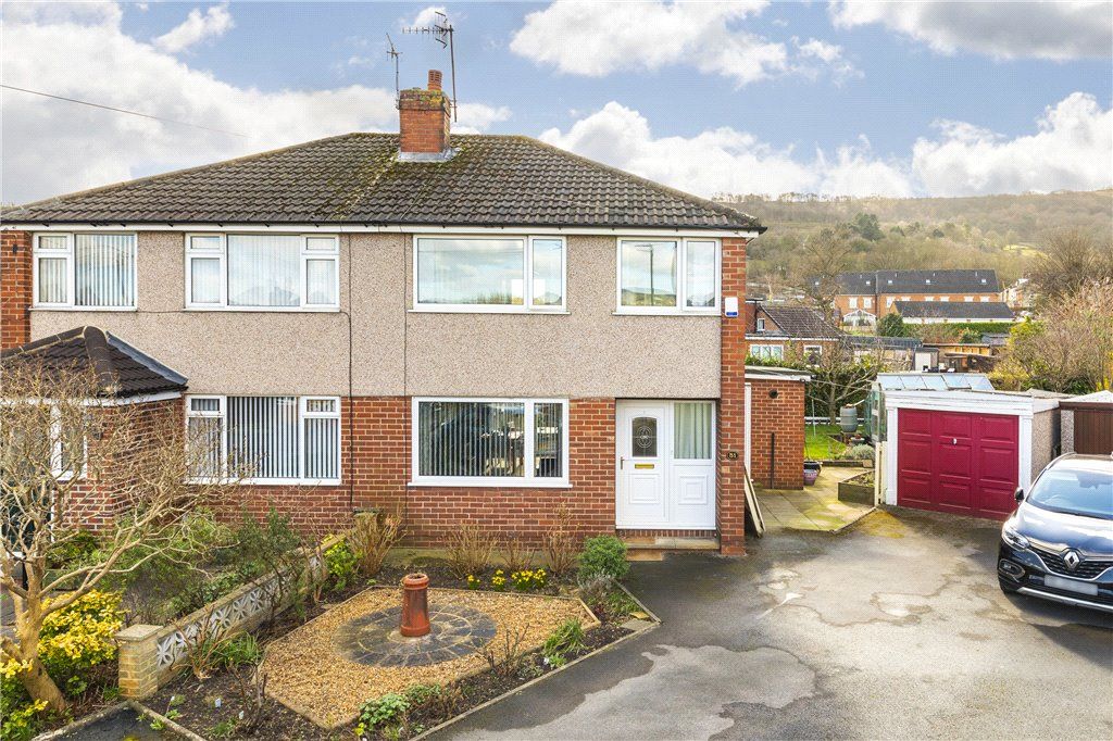 3 bed semidetached house for sale in St. Clair Road, Otley, West