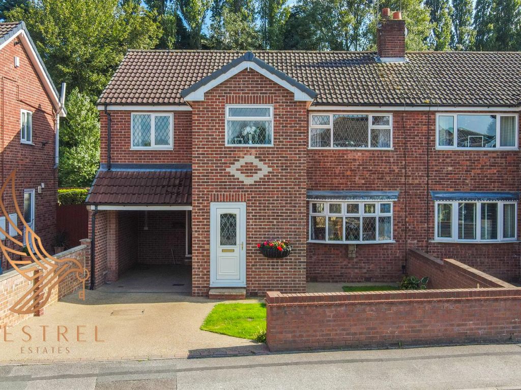 5 bed semidetached house for sale in Crawley Avenue, South Kirkby