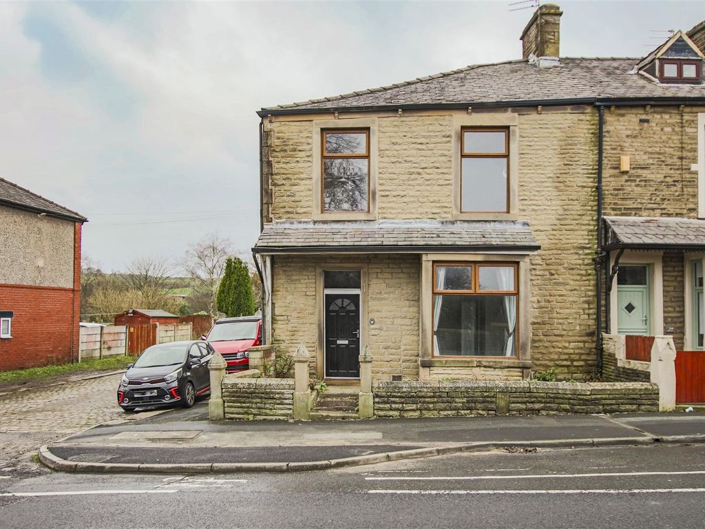 5 bed terraced house for sale in Blackburn Road, Great Harwood