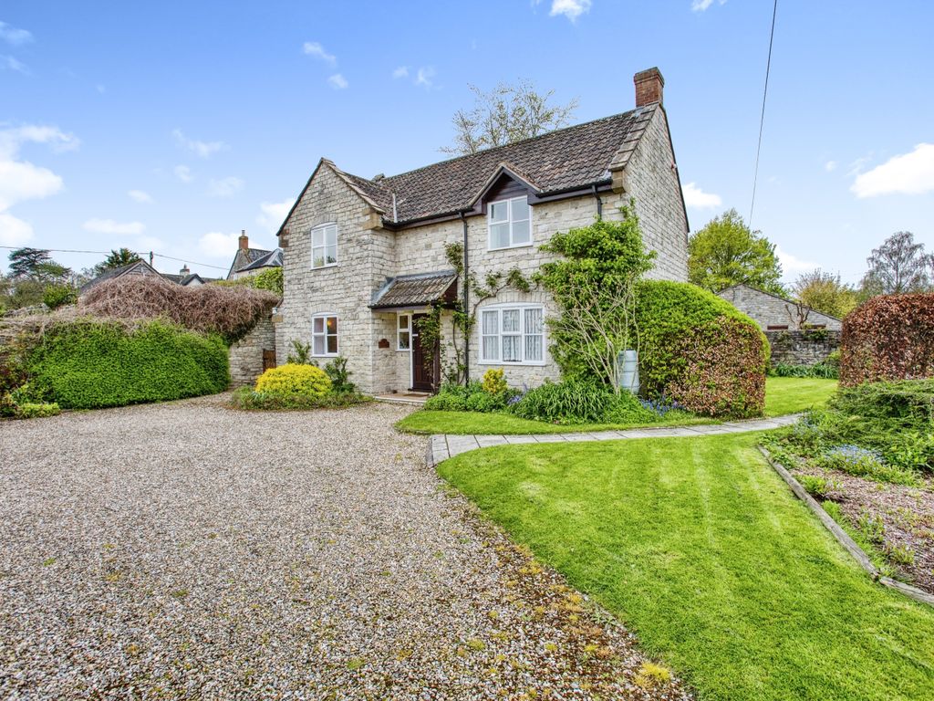 3 bed detached house for sale in Laurel Lane, Queen Camel, Yeovil BA22