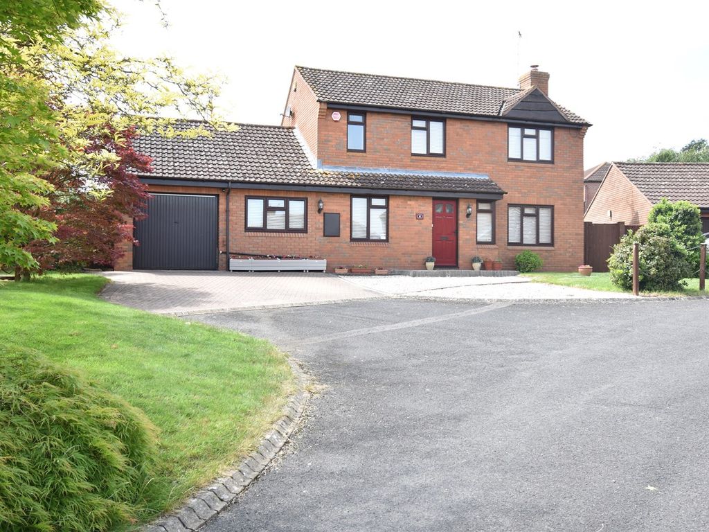 4 bed detached house for sale in Mayalls Close, Tirley, Gloucester GL19