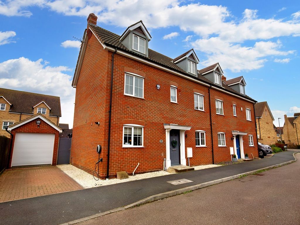 5 bed semidetached house for sale in Maskell Drive, Bedford MK41 Zoopla