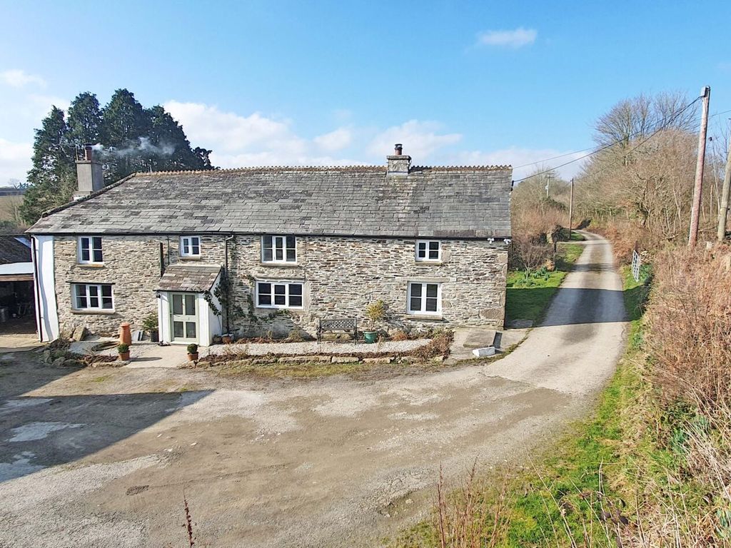 3 bed country house for sale in Pensilva Industrial Estate, St. Ive Road, Pensilva, Liskeard