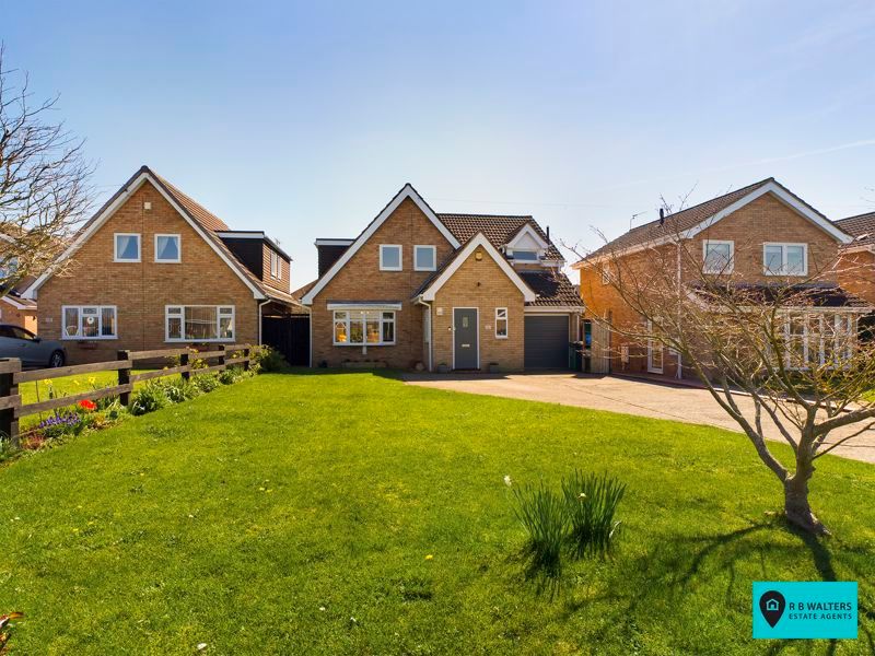 3 bed detached house for sale in The Lawns, Abbeydale, Gloucester GL4