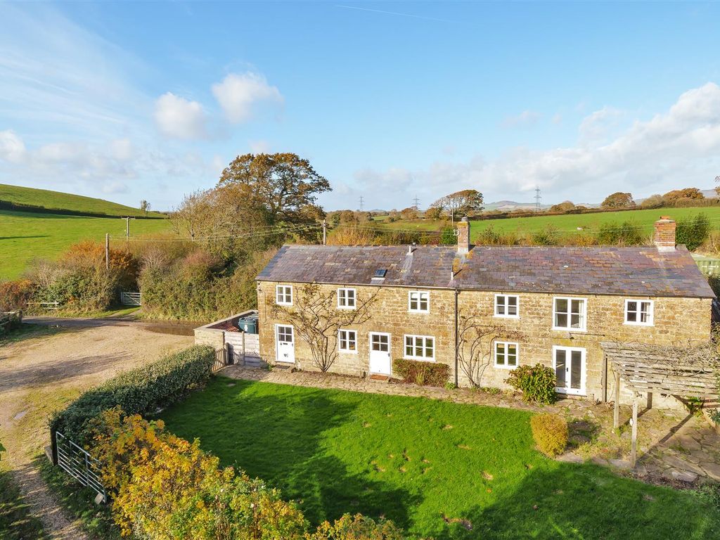 6 bed detached house to rent in Atrim Lane, Broadoak, Bridport DT6, £