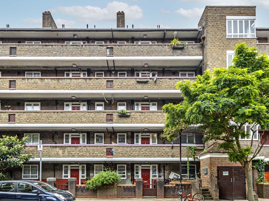 2 bed flat to rent in White City Estate, London W12 Zoopla