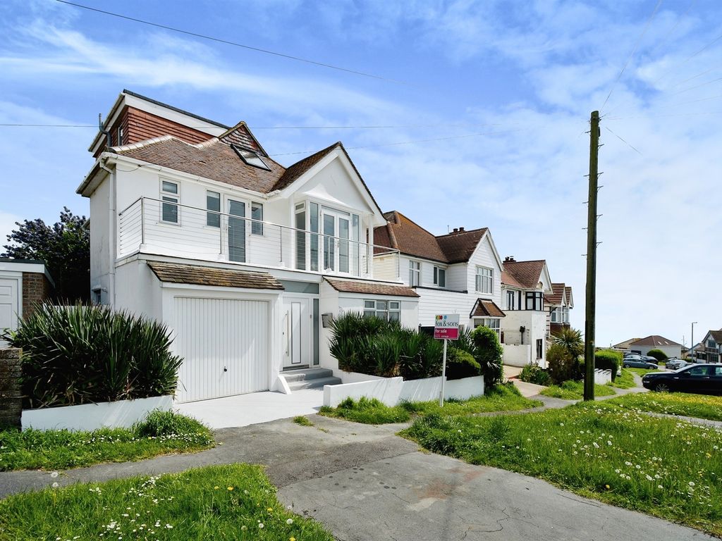 4 bed detached house for sale in Crowborough Road, Saltdean, Brighton