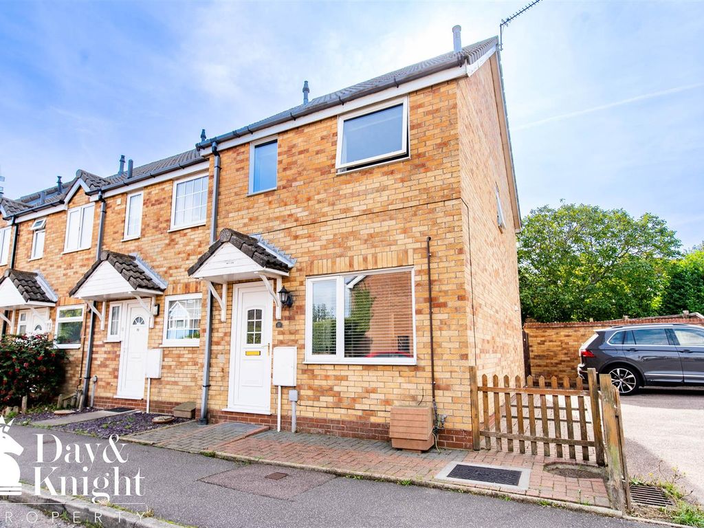 3 bed end terrace house for sale in Ranville, Carlton Colville