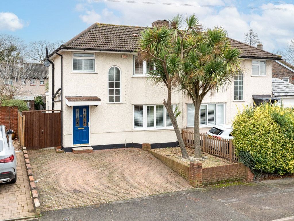 3 bed semidetached house for sale in Gander Green Lane, Sutton, Surrey