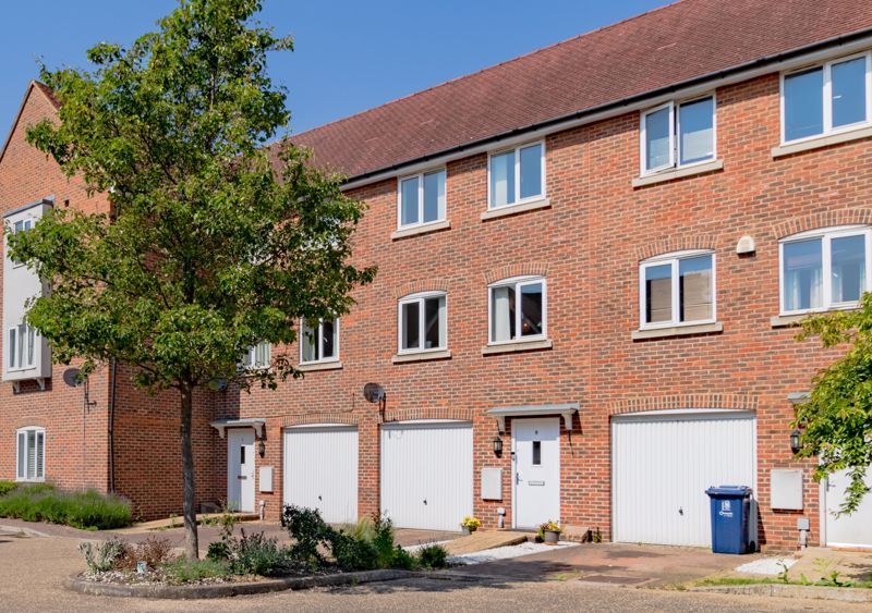 4 bed property for sale in Barberi Close, Littlemore, Oxford OX4 Zoopla