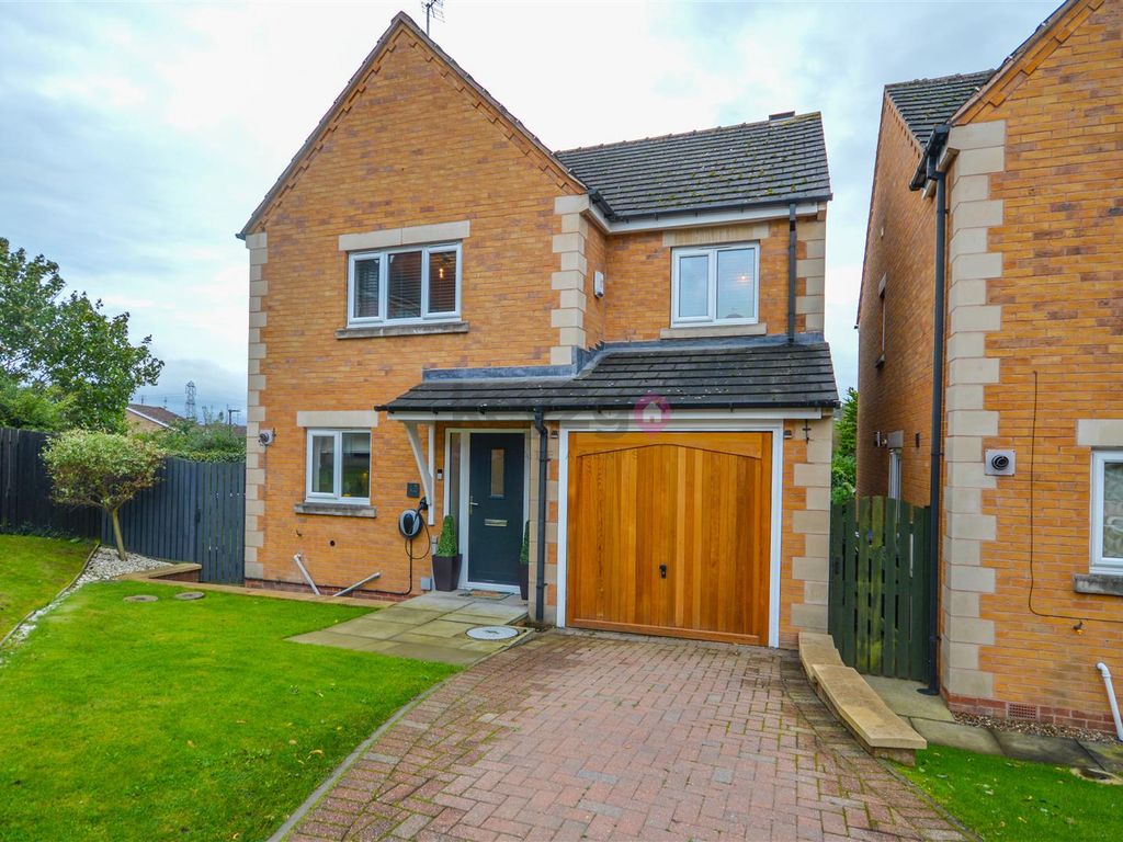 4 bed detached house for sale in Brook Green, Hackenthorpe, Sheffield