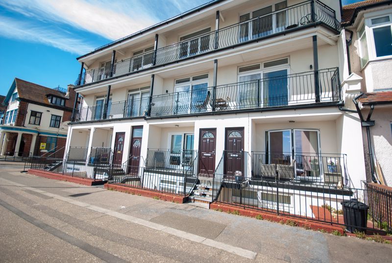 2 bed flat for sale in Eastern Esplanade, SouthendOnSea, Essex SS1, £
