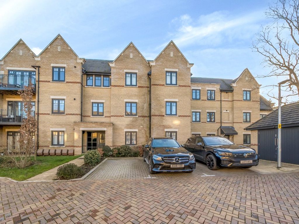 2 bed flat for sale in Schreiber Grange, Watford, Hertfordshire WD17, £