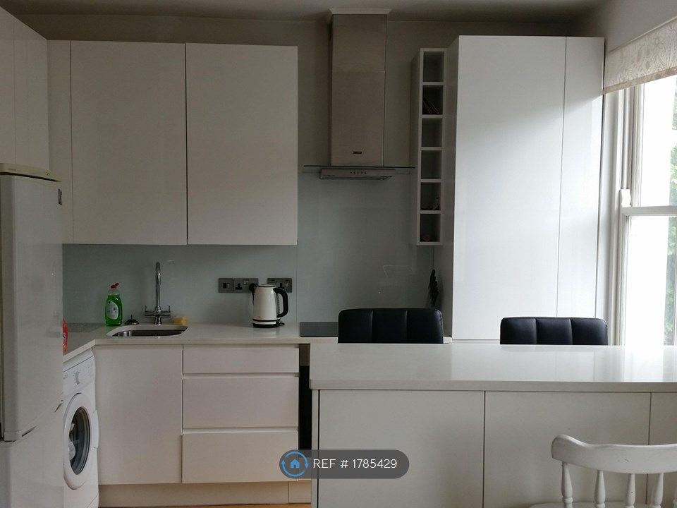 2 bed flat to rent in Chippenham Road, London W9 Zoopla