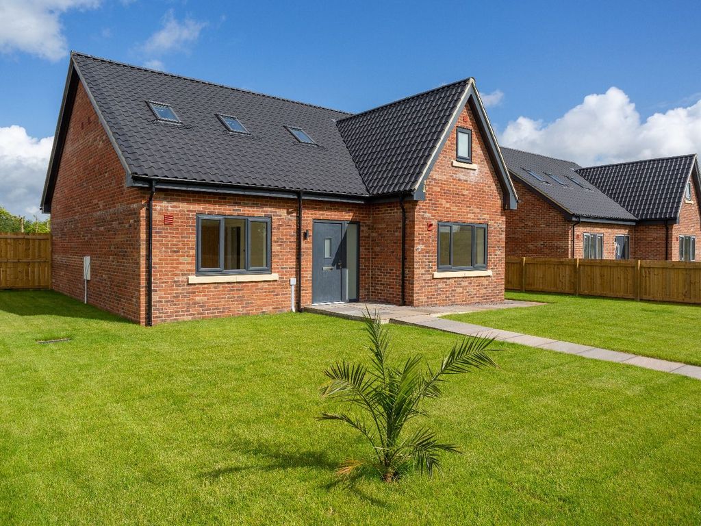 New home, 4 bed detached house for sale in Bedale Road, Aiskew, Bedale