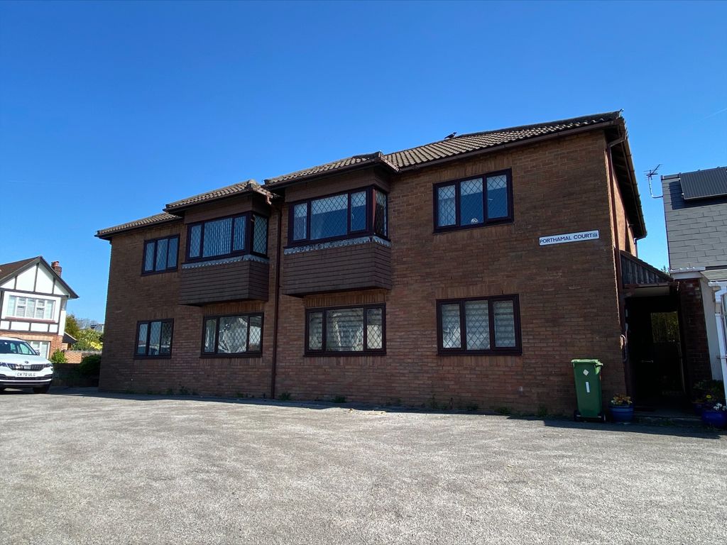 2 bed flat for sale in Pantbach Road, Rhiwbina, Cardiff CF14 Zoopla