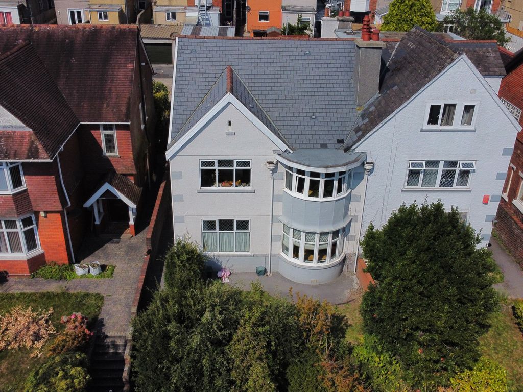 Block of flats for sale in 20 Uplands Crescent, Swansea SA2 Zoopla