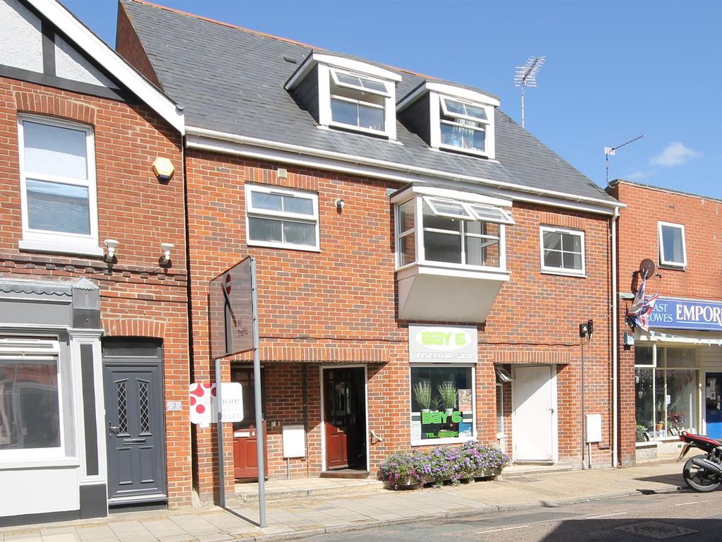 1 bed flat to rent in York Avenue, East Cowes PO32 Zoopla