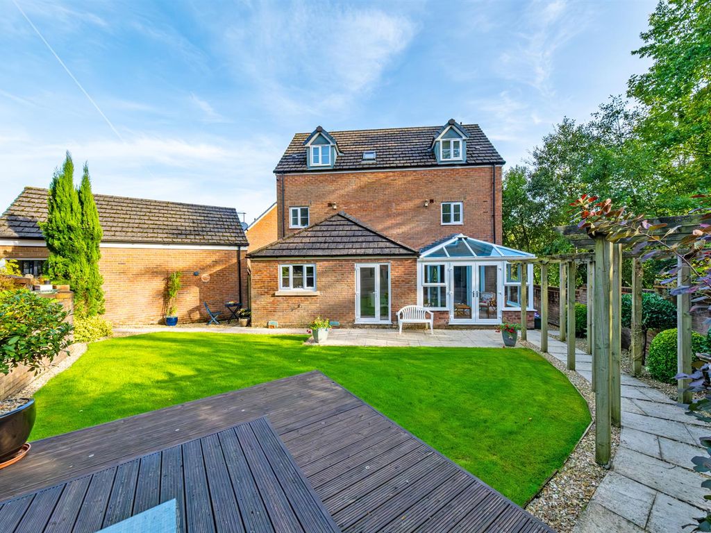 5 bed detached house for sale in Derwen Fawr Road, Derwen Fawr, Swansea