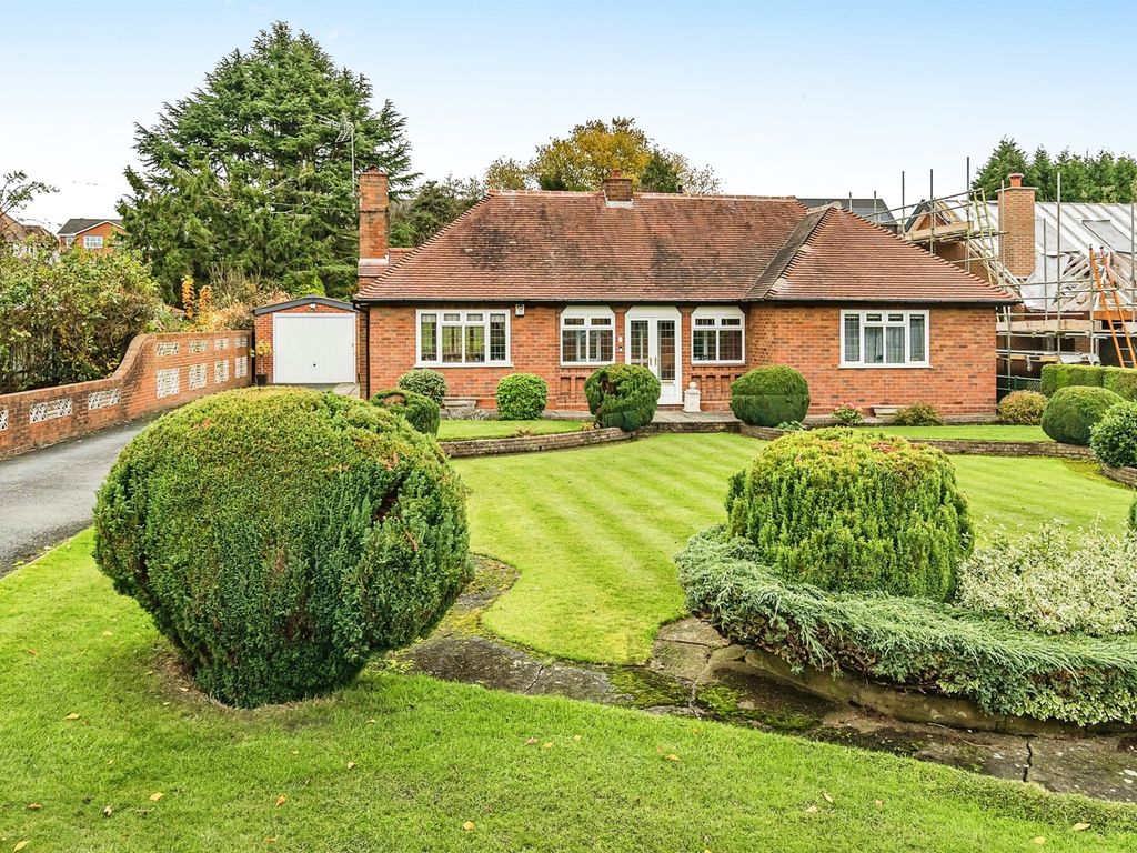 2 bed detached bungalow for sale in Hopyard Lane, Gornal Wood, Dudley